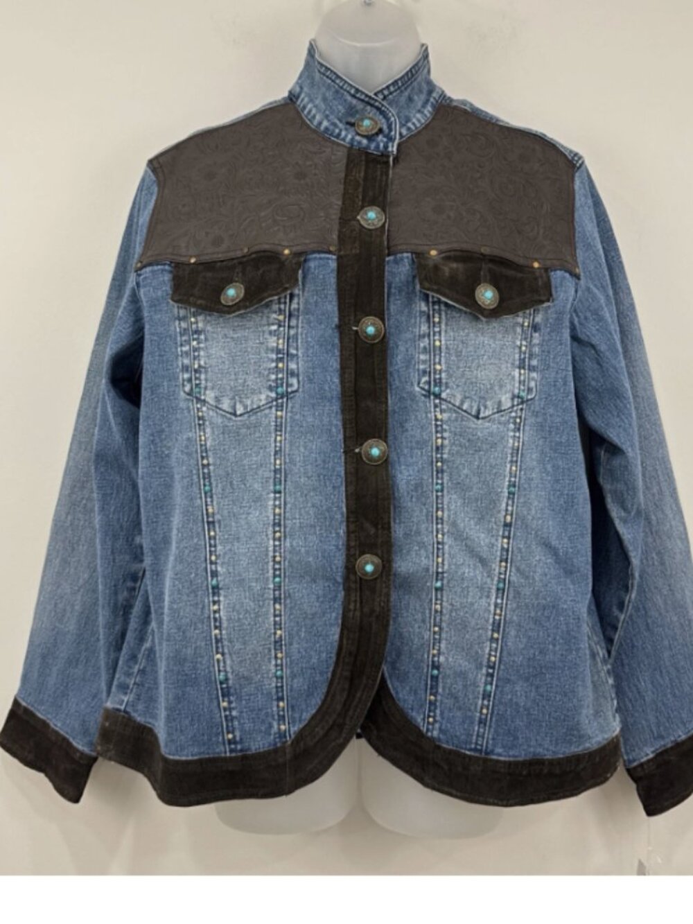 DG 2 by Diane Gilman Vintage Denim Jacket with Leather and Stud Accents Sz L NWT